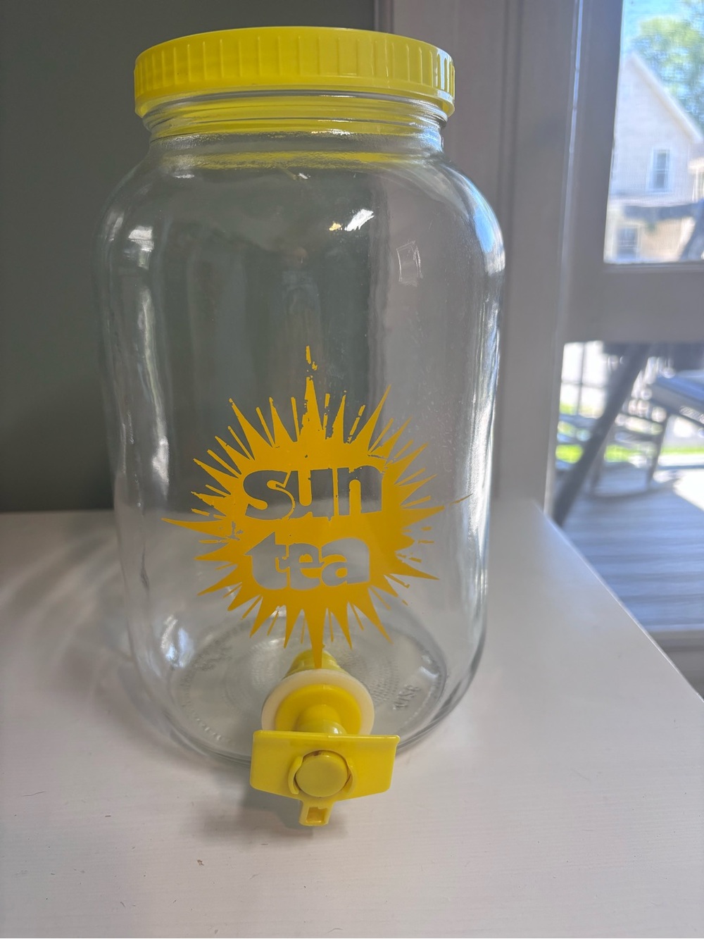 Sun Tea Glass Jar Yellow Sunburst J.M Werling 1 Gallon With Lid